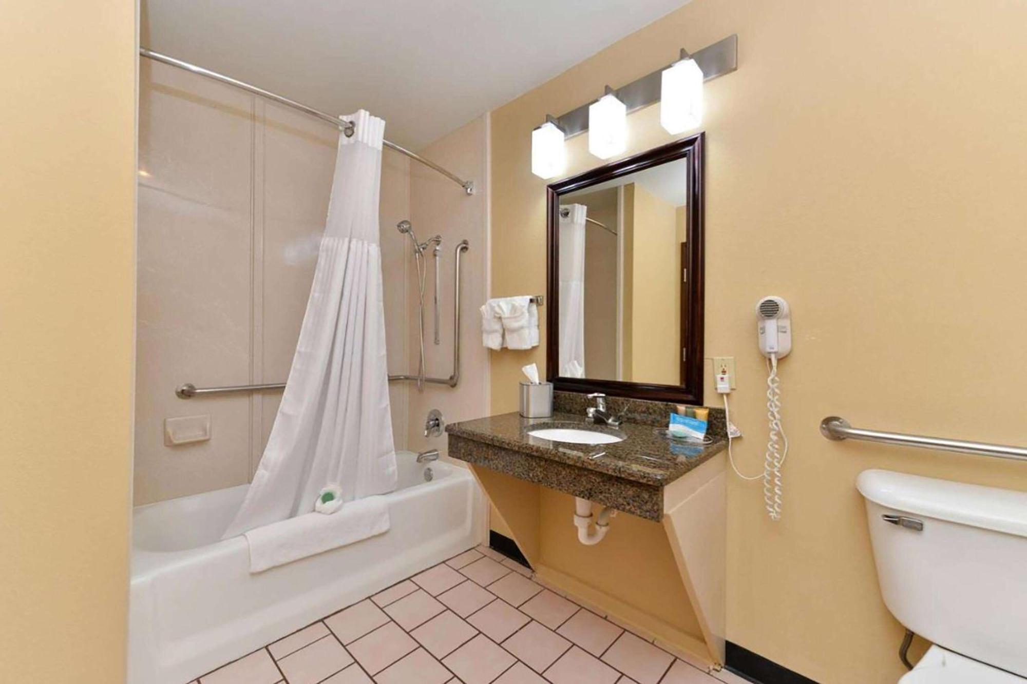 Baymont By Wyndham Ardmore I-35 Exterior foto